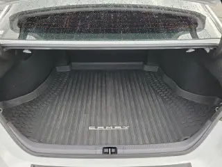 Toyota Camry Hybrid 2024 SE 4dr Sedan