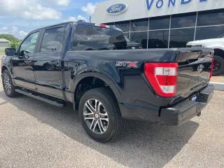 Ford F-150 2023 4x2 XL 4dr SuperCrew 5.5 ft. SB