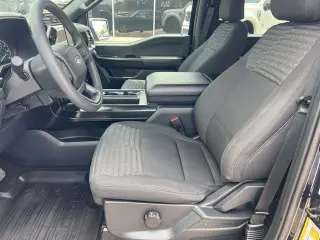 Ford F-150 2023 4x2 XL 4dr SuperCrew 5.5 ft. SB