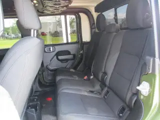 Jeep Gladiator 2021 4x4 Sport 4dr Crew Cab 5.0 ft. SB
