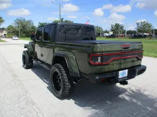 Jeep Gladiator 2021 4x4 Sport 4dr Crew Cab 5.0 ft. SB