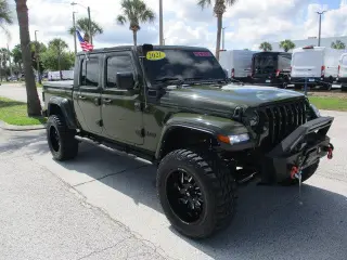 Jeep Gladiator 2021 4x4 Sport 4dr Crew Cab 5.0 ft. SB
