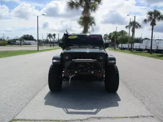 Jeep Gladiator 2021 4x4 Sport 4dr Crew Cab 5.0 ft. SB