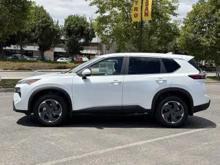 Nissan Rogue 2024 SV 4dr Crossover