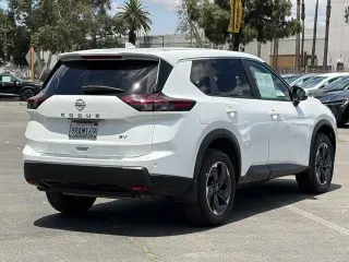 Nissan Rogue 2024 SV 4dr Crossover