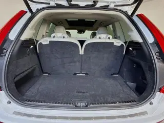 Volvo XC90 2017 AWD T8 eAWD Inscription 4dr SUV