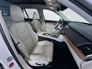 Volvo XC90 2017 AWD T8 eAWD Inscription 4dr SUV