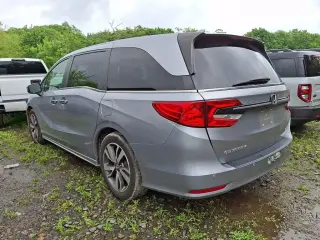 Honda Odyssey 2022 Touring 4dr Mini-Van