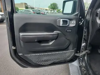 Jeep Wrangler Unlimited 2018 4x4 Sport 4dr SUV (midyear release)
