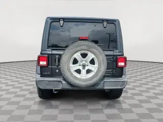 Jeep Wrangler Unlimited 2018 4x4 Sport 4dr SUV (midyear release)