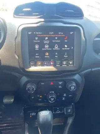 Jeep Renegade 2023 4x4 Altitude 4dr SUV