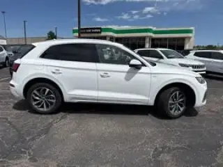 Audi Q5 2023 AWD quattro S line Premium Plus 45 TFSI 4dr SUV