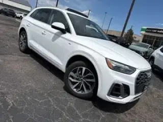 Audi Q5 2023 AWD quattro S line Premium Plus 45 TFSI 4dr SUV