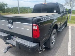 Ford F-250 Super Duty 2016 4x4 Platinum 4dr Crew Cab 8 ft. LB Pickup