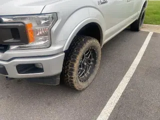 Ford F-150 2018 4x4 XLT 4dr SuperCrew 5.5 ft. SB