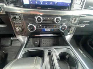 Ford F-150 2023 4x4 Lariat 4dr SuperCrew 5.5 ft. SB