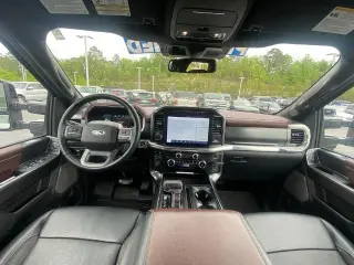 Ford F-150 2023 4x4 Lariat 4dr SuperCrew 5.5 ft. SB