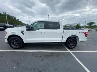 Ford F-150 2023 4x4 Lariat 4dr SuperCrew 5.5 ft. SB