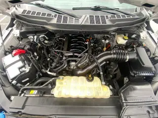 Ford F-150 2023 4x4 Lariat 4dr SuperCrew 5.5 ft. SB