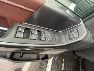 Ford F-150 2023 4x4 Lariat 4dr SuperCrew 5.5 ft. SB