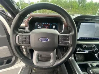 Ford F-150 2023 4x4 Lariat 4dr SuperCrew 5.5 ft. SB