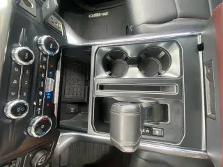 Ford F-150 2023 4x4 Lariat 4dr SuperCrew 5.5 ft. SB