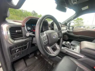 Ford F-150 2023 4x4 Lariat 4dr SuperCrew 5.5 ft. SB