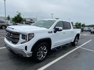 GMC Sierra 1500 2022 4x4 SLT 4dr Crew Cab 6.6 ft. SB
