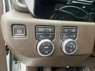 GMC Sierra 1500 2022 4x4 SLT 4dr Crew Cab 6.6 ft. SB