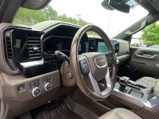 GMC Sierra 1500 2022 4x4 SLT 4dr Crew Cab 6.6 ft. SB