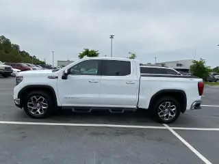 GMC Sierra 1500 2022 4x4 SLT 4dr Crew Cab 6.6 ft. SB