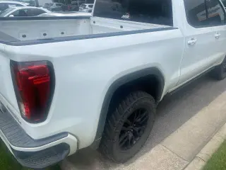 GMC Sierra 1500 2020 4x4 Elevation 4dr Crew Cab 5.8 ft. SB