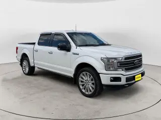 Ford F-150 2018 4x4 Limited 4dr SuperCrew 5.5 ft. SB