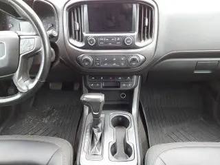 GMC Canyon 2017 4x4 SLE 4dr Crew Cab 5 ft. SB
