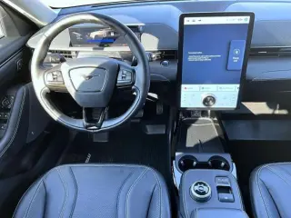 Ford Mustang Mach-E 2024 AWD Premium 4dr SUV