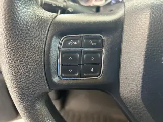 Ram 1500 Classic 2019 4x2 Tradesman 4dr Crew Cab 5.5 ft. SB Pickup