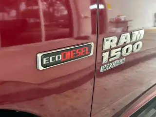 Ram 1500 Classic 2019 4x2 Tradesman 4dr Crew Cab 5.5 ft. SB Pickup