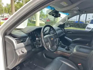 Chevrolet Suburban 2019 4x2 LT 4dr SUV