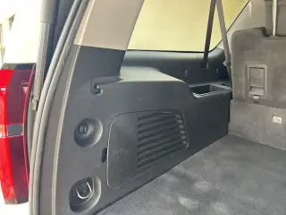 Chevrolet Suburban 2019 4x2 LT 4dr SUV