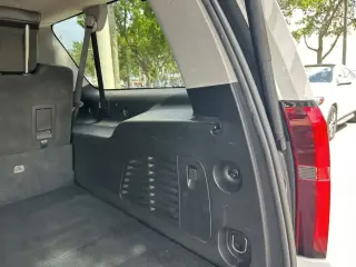 Chevrolet Suburban 2019 4x2 LT 4dr SUV
