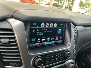 Chevrolet Suburban 2019 4x2 LT 4dr SUV