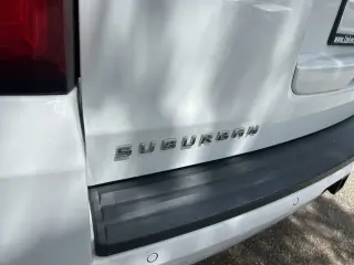 Chevrolet Suburban 2019 4x2 LT 4dr SUV