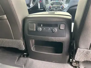 Chevrolet Suburban 2019 4x2 LT 4dr SUV
