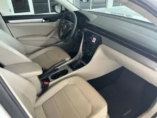 Volkswagen Passat 2022 SE 4dr Sedan
