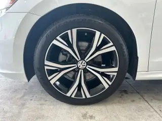 Volkswagen Passat 2022 SE 4dr Sedan