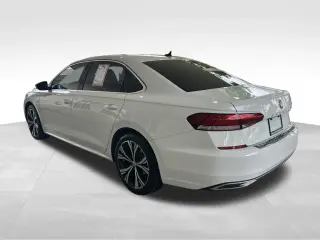 Volkswagen Passat 2022 SE 4dr Sedan
