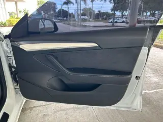 Tesla Model 3 2021 Standard Range Plus 4dr Sedan