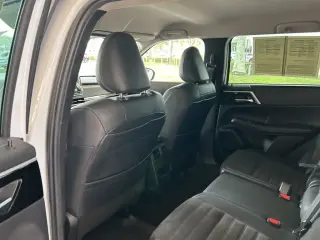 Mitsubishi Outlander 2023 ES 4dr SUV