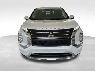 Mitsubishi Outlander 2023 ES 4dr SUV