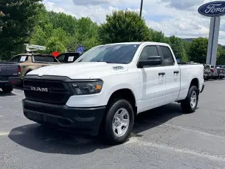 Ram 1500 2023 4x2 Tradesman 4dr Quad Cab 6.4 ft. SB Pickup